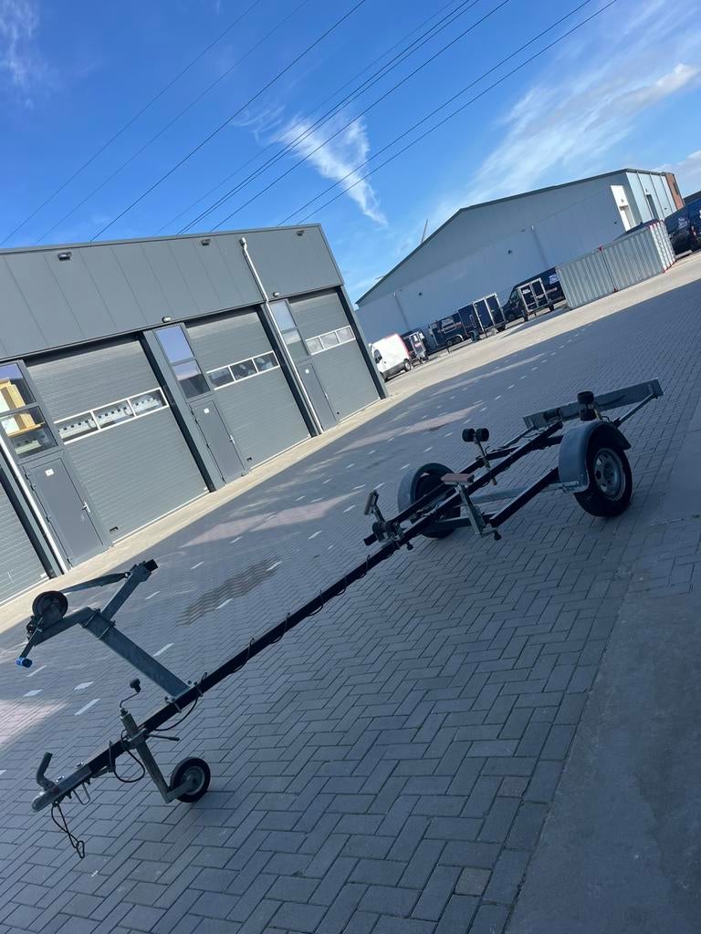 Te huur boottrailer, Ophalen, Zo goed als nieuw, Overige typen