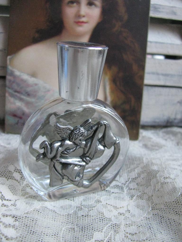 Vintage Parfumflesje met Engeltje van Tin / Seagull Pewter, Verzenden