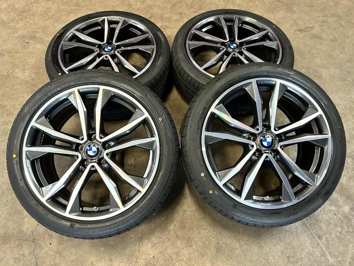 19 INCH ORIGINELE M VELGEN + ZOMERBANDEN BMW X1 X2 715, Auto-onderdelen, Banden en Velgen, Banden en Velgen, Zomerbanden, 19 inch