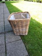 Mooie rieten mand, Ophalen, Zo goed als nieuw