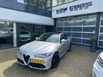 Alfa Romeo Giulia 2.0 T Q4 AWD Veloce 280PK Panoramadak, Auto's, Alfa Romeo, Te koop, Zilver of Grijs, Geïmporteerd, 5 stoelen