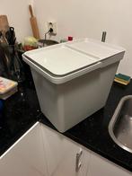 IKEA HÅLLBAR ton met deksel – lichtgrijs (22 L), Huis en Inrichting, Woonaccessoires | Prullenbakken, Ophalen, Zo goed als nieuw