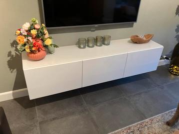Wandmeubel  TVmeubel Besta