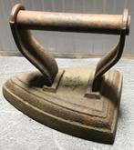OUD METALEN STRIJKIJZER / KACHELBOUT, Antiek en Kunst, Curiosa en Brocante, Ophalen of Verzenden