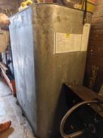 Olie tanks 1000 liter voor schone olie met pomp en haspels, Ophalen, Zo goed als nieuw