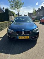 BMW 1-Serie (F20) 116i Business+ 100KW | 136PK Aut8 2012 5DR, Auto's, Origineel Nederlands, Te koop, 5 stoelen, Benzine