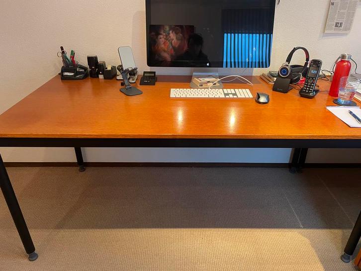 Bureau Galant (Ikea) kersen 1.60 x 0.80, Huis en Inrichting, Bureaus, Gebruikt, Bureau, In hoogte verstelbaar, Ophalen