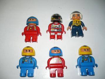 DUPLO  6 MOTORRIJDERS  7,00 beschikbaar voor biedingen