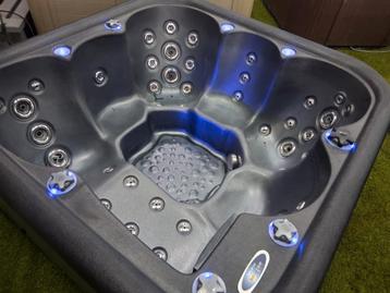 Balboa 200x200cm massage jacuzzi incl bezorging&garantie  beschikbaar voor biedingen
