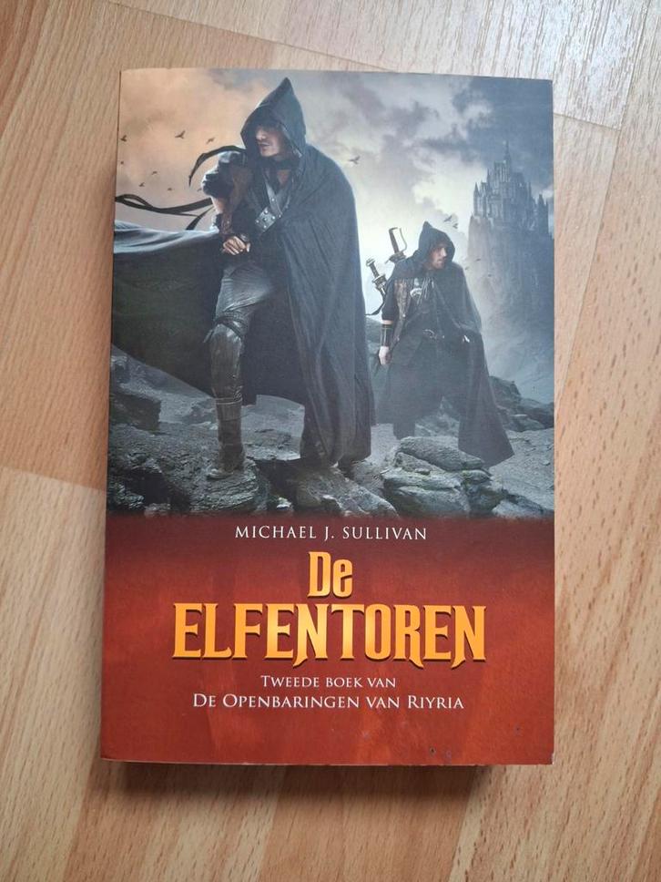 De Elfentoren - Michael J. Sullivan, Boeken, Fantasy, Zo goed als nieuw, Ophalen of Verzenden