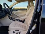 Volkswagen Passat 3.6L V6 Highline /Unieke Auto!/Nieuwstaat!, Automaat, Gebruikt, Beige, Zwart