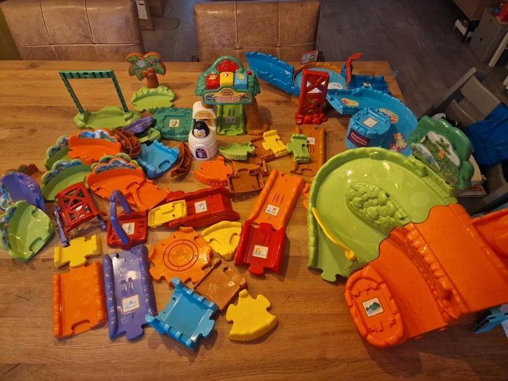 Vtech zoef zoef dieren baan + 8 dieren, Kinderen en Baby's, Speelgoed | Vtech, Zo goed als nieuw, 2 tot 4 jaar, Ophalen