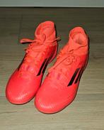 Nieuwe voetbalschoenen maat 40, Ophalen of Verzenden, Zo goed als nieuw, Schoenen