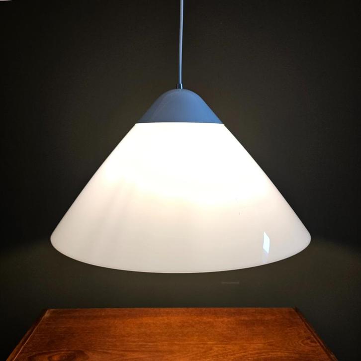 Ophangklaar - Opala Hans Wegner Louis Poulsen Vintage Deens, Huis en Inrichting, Lampen | Hanglampen, Zo goed als nieuw, Minder dan 50 cm