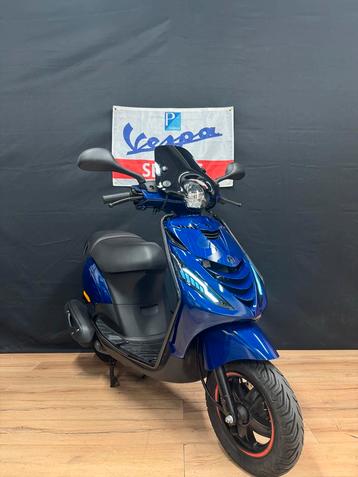Piaggio Zip 50s Custom | Garantie | IGET | Full option beschikbaar voor biedingen