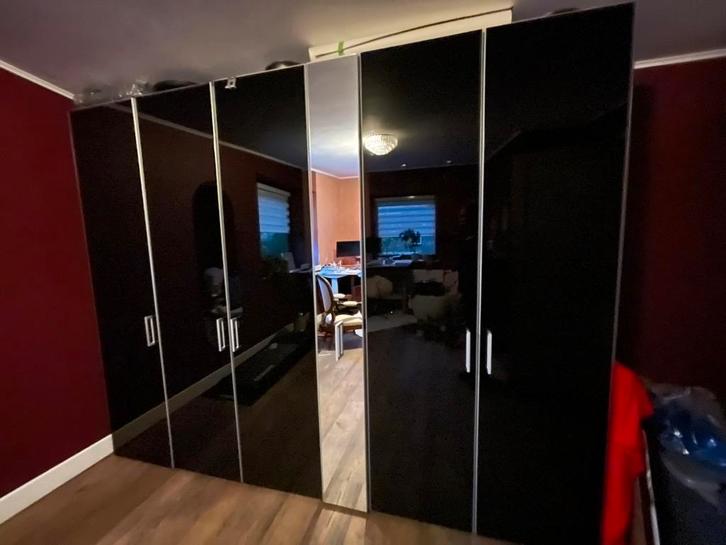 Kledingkast groot, 278 breed 60 diep en 220 hoog, Huis en Inrichting, Kasten | Kledingkasten, Zo goed als nieuw, 200 cm of meer