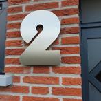 Roestvrijstalen huisnummer 2 30X22, Ophalen of Verzenden, Zo goed als nieuw
