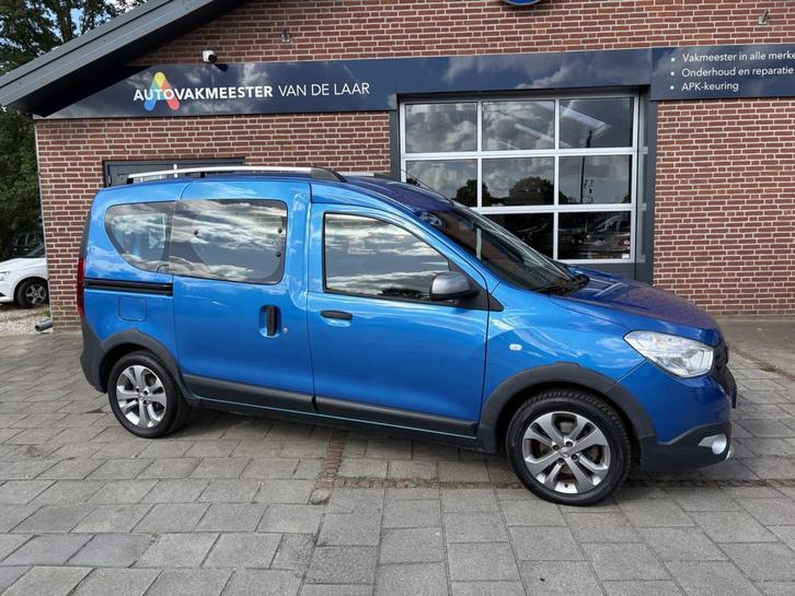 Dacia Dokker 1.2 TCe Stepway 5p. 85KW Deurtjes (Distributie, Auto's, Dacia, Bedrijf, Te koop, Dokker, ABS, Airbags, Airconditioning