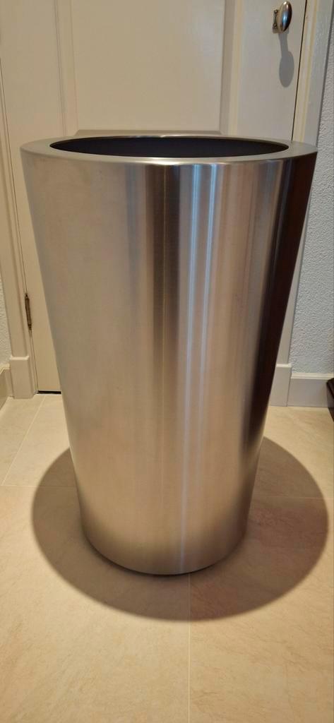 RVS Vaas - 80 cm hoog, Huis en Inrichting, Woonaccessoires | Vazen, Zo goed als nieuw, Overige kleuren, Ophalen of Verzenden