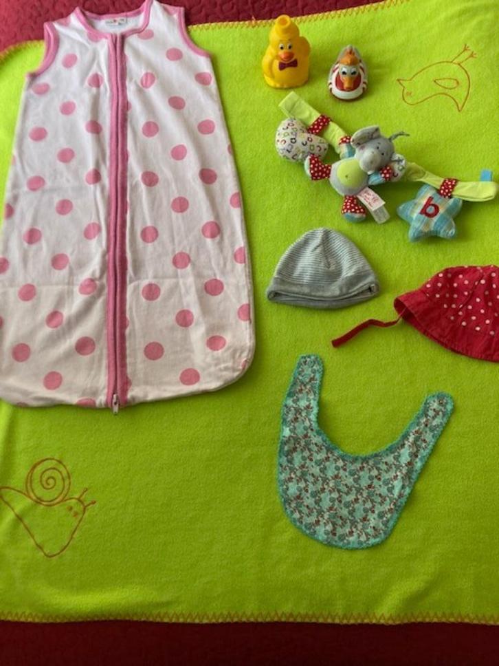 slaapzak 70cm,wikkeldoek,wagenspanner,slabbetje,muts PAKKET, Kinderen en Baby's, Dekens, Slaapzakjes en Inbakerproducten, Zo goed als nieuw