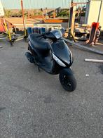 Piaggio zip, Fietsen en Brommers, Scooters | Piaggio, Ophalen, Zo goed als nieuw, Benzine, Zip