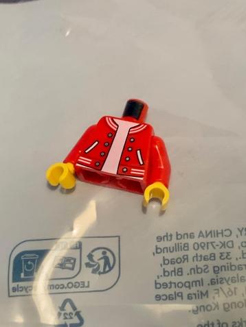 Lego 6271140 Torso beschikbaar voor biedingen