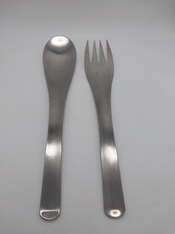 Roestvrijstalen vintage slacouvert beschikbaar voor biedingen