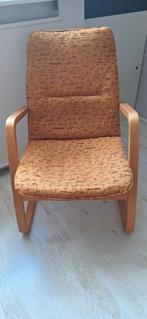 Grenenhouten stoel, Zweeds design, Huis en Inrichting, Fauteuils, Ophalen, Gebruikt