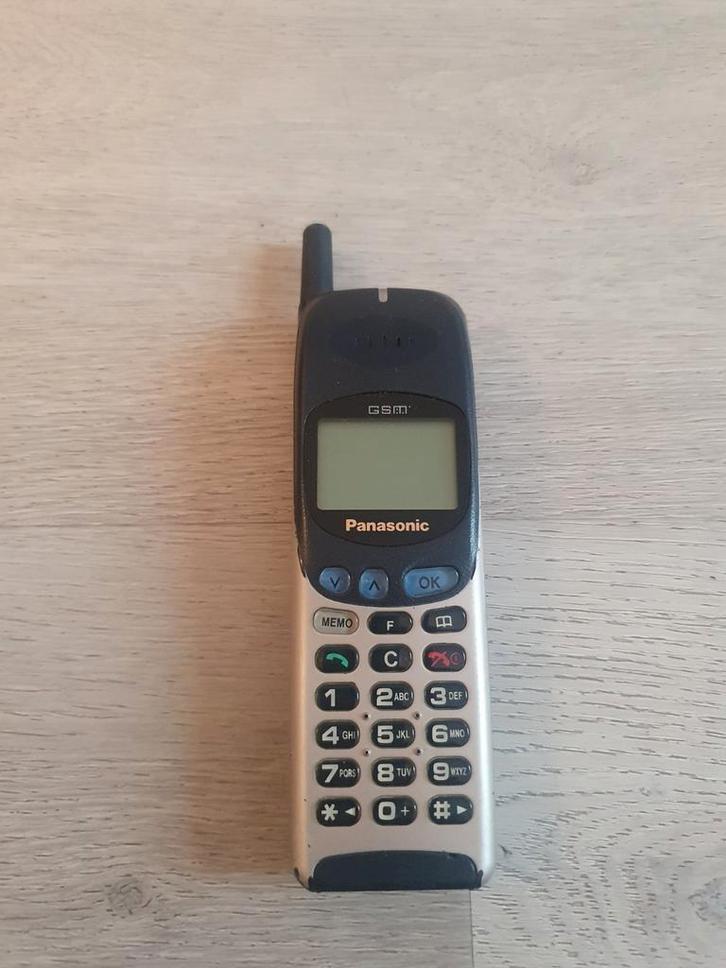 Zeldzame Panasonic EB-G500 in goede staat, Telecommunicatie, Mobiele telefoons | Hoesjes en Frontjes | Nokia, Zo goed als nieuw