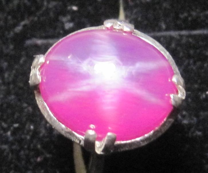 Sterrobijn 6,5 karaat zilver ring, Sieraden, Tassen en Uiterlijk, Ringen, Zo goed als nieuw, Dame, Kleiner dan 17, Rood, Zilver