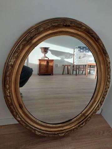 Gouden Ovale Spiegel beschikbaar voor biedingen