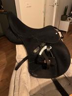 Wintec wide lite d’lux 17,5 inch, Dieren en Toebehoren, Paarden en Pony's | Zadels, Ophalen of Verzenden, Zo goed als nieuw, Dressuur