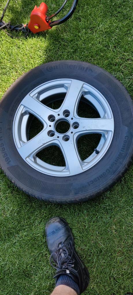 Continental winterbanden set met aluminium velgen., Auto-onderdelen, Banden en Velgen, Banden en Velgen, Winterbanden, 15 inch