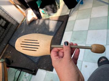 Vintage Houten Schoenspanner Verstelbaar beschikbaar voor biedingen