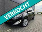 Hyundai I20 1.2i i-Deal/Dealer onderh/Nieuwe APK en beurt!, Auto's, Euro 5, Gebruikt, Zwart, 4 cilinders