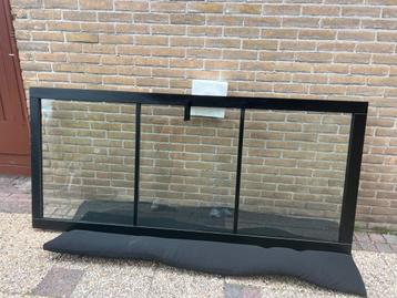 Industriële deur hout met glas in zwart, z.g.a.n. beschikbaar voor biedingen
