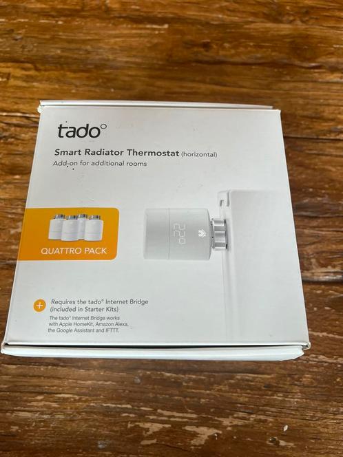 Tado slimme radiatorknoppen 4 stuks, Doe-het-zelf en Verbouw, Thermostaten, Zo goed als nieuw, Slimme thermostaat, Ophalen of Verzenden