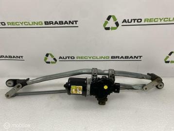 Ruitenwissermotor Dacia Sandero 2 ORIG 288009321R 288004410R beschikbaar voor biedingen