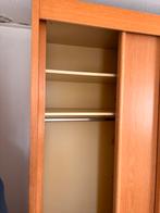 Houten schuifdeurkast, Ophalen, Met plank(en), Eikenhout, Zo goed als nieuw