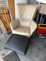 Gratis leren stoel met poef, Ophalen, Gebruikt, Leer, 75 tot 100 cm