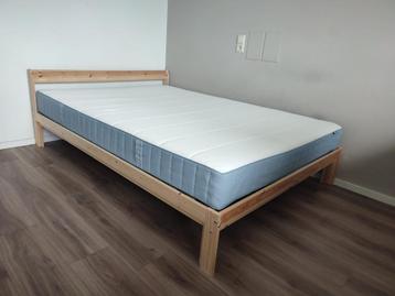 Bed & Matress – Excellent Condition | 140x200 cm