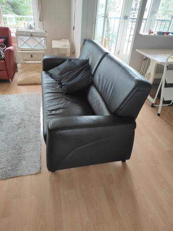 inboedel te koop, o.a.bed, kast, lampen, kristal beschikbaar voor biedingen