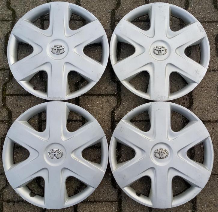 # Leuke Set Toyota Wieldoppen 14 inch o.a Aygo Yaris #, Auto diversen, Wieldoppen, Verzenden