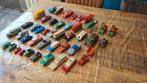 Vintage schaalmodellen 44 stuks bespeeld Dinky toys auto's, Antiek en Kunst, Ophalen