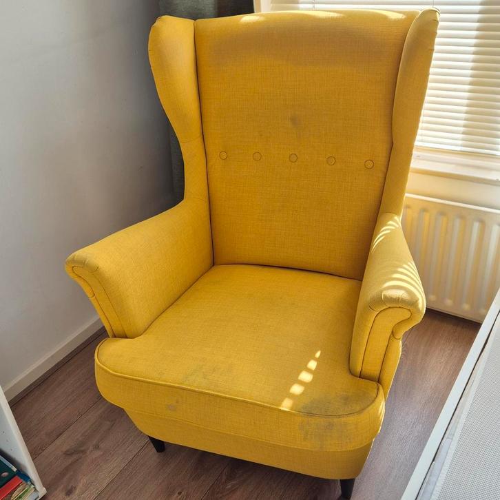 GRATIS - Gele fauteuil met oren IKEA Strandmom, Huis en Inrichting, Fauteuils, 50 tot 75 cm, Ophalen