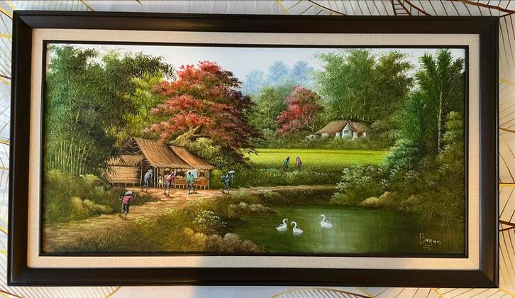 Indonesisch schilderij Bayan - Dorpslandschap, Huis en Inrichting, Woonaccessoires | Spiegels, Zo goed als nieuw, 75 tot 100 cm