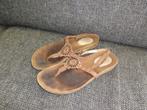 Bruine ugg meisjesteenslippers, maat 32, Kinderen en Baby's, Kinderkleding | Schoenen en Sokken, Gebruikt, Meisje, Schoenen, Ophalen of Verzenden
