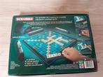 scrabble orginal vernieuwde uitgave [s1212], Hobby en Vrije tijd, Gezelschapsspellen | Bordspellen, Ophalen of Verzenden, Zo goed als nieuw