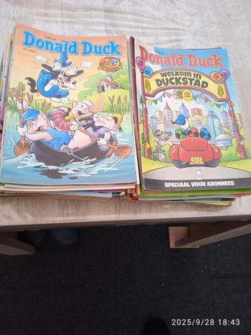 Donald Duck 100 stuks  beschikbaar voor biedingen