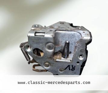 Deurslot mechanisme Mercedes w126 RV beschikbaar voor biedingen